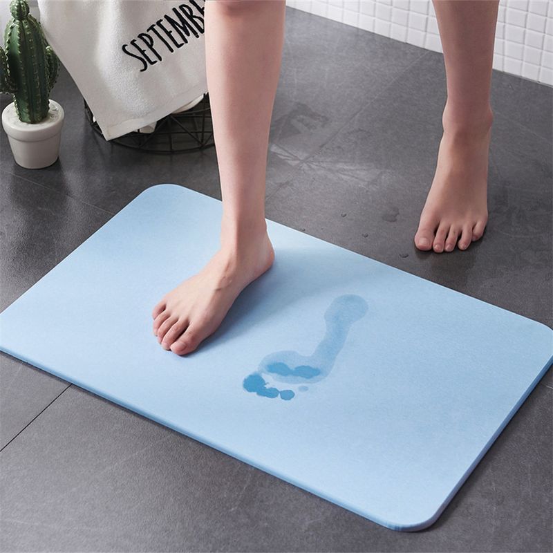 Sortie de bain en diatomite bleue